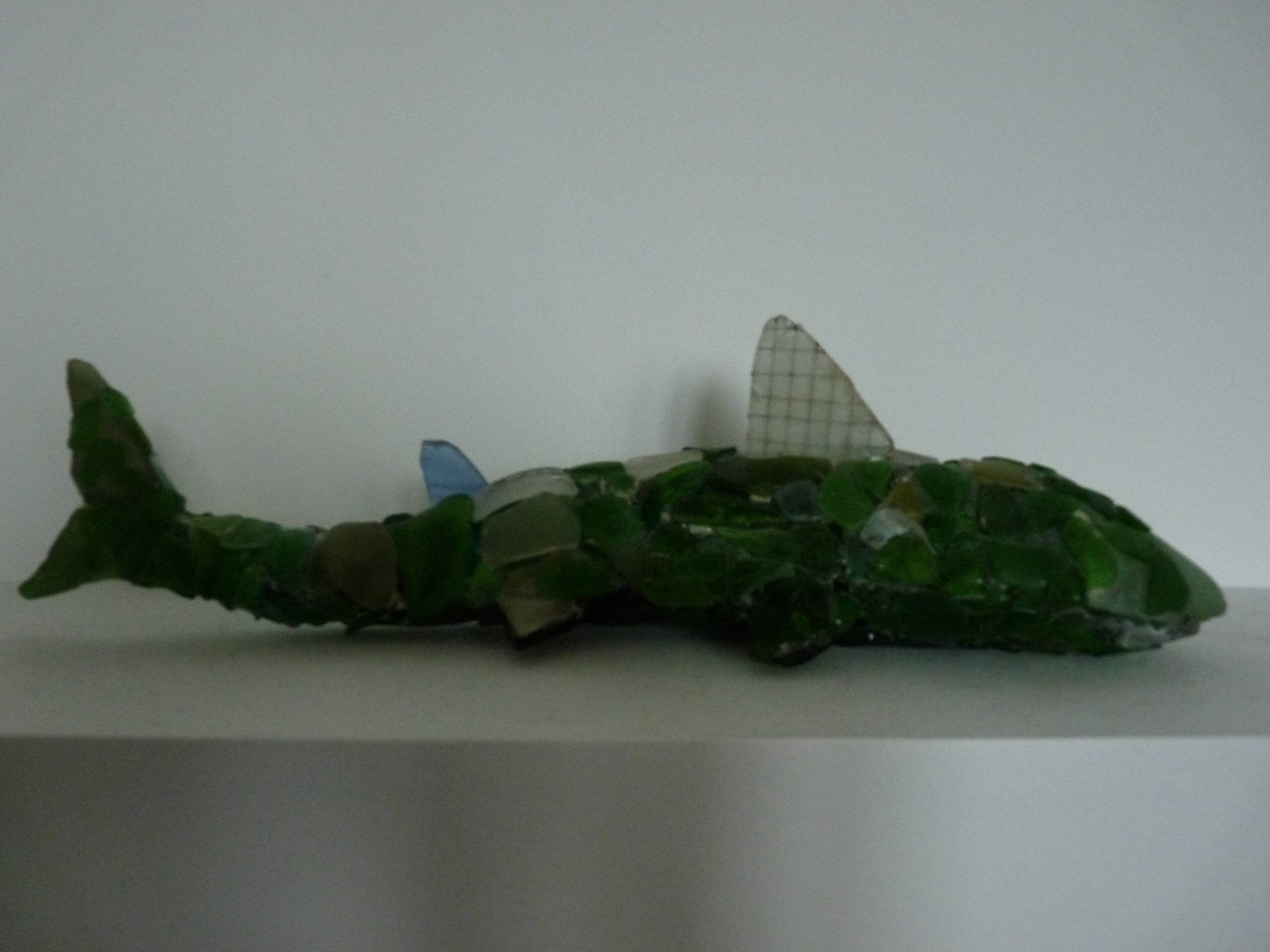 Requin n°1 lumineux 2 sculpture aquatique artiste Alexandre Laigner